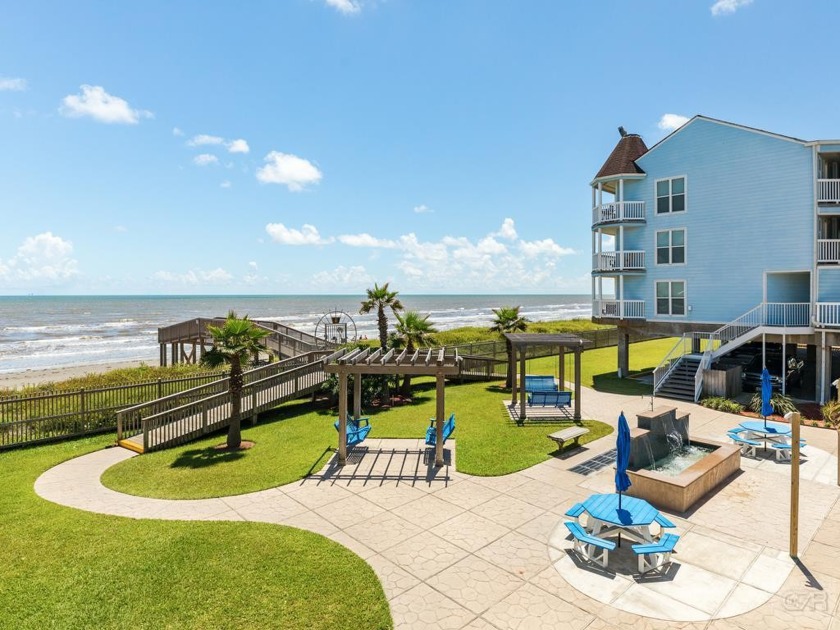 BEAUTUFUL Gulf-facing remodeled condo! This 2-bedroom unit has - Beach Condo for sale in Galveston, Texas on Beachhouse.com