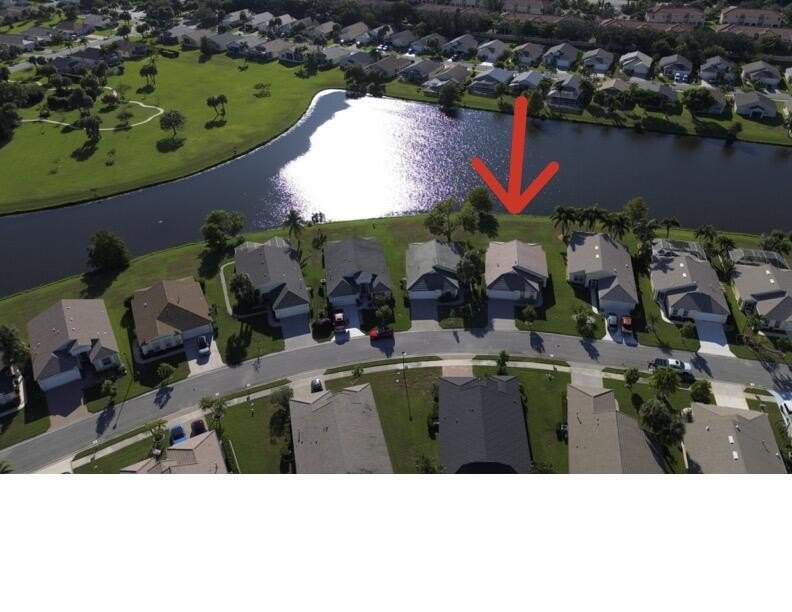 Beautifully maintained 3BR/2BA lake-view home in the gated - Beach Home for sale in Port Saint Lucie, Florida on Beachhouse.com