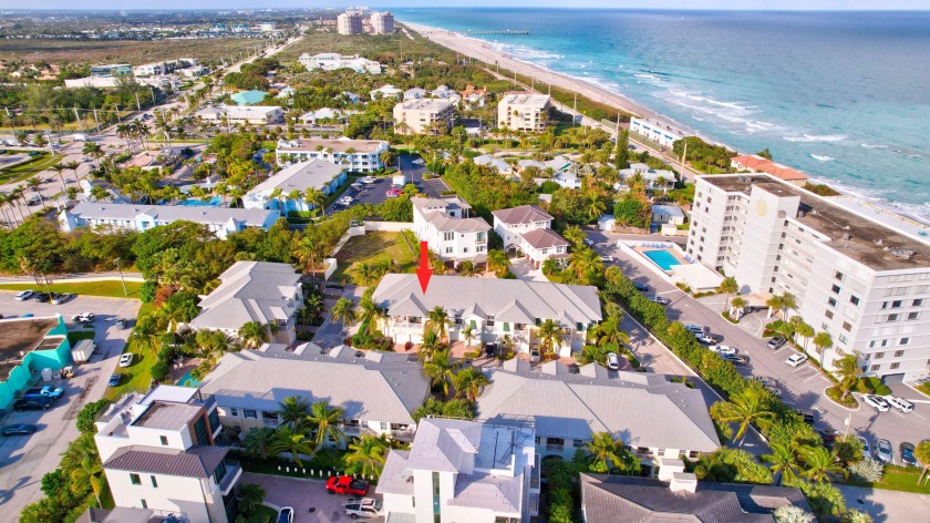 If you are looking for an island-like life in a newer built - Beach Townhome/Townhouse for sale in Juno Beach, Florida on Beachhouse.com