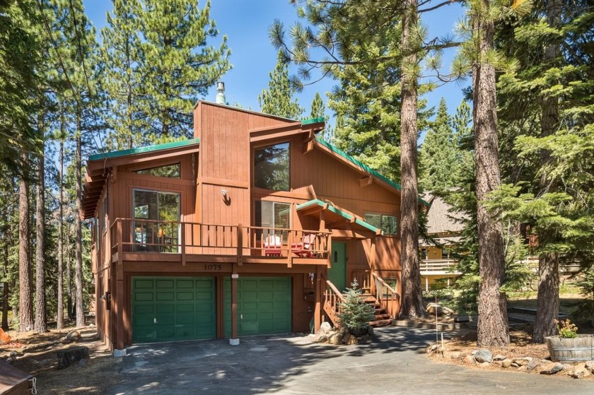 Conveniently located between Lake Tahoe and Northstar! This - Beach Home for sale in Kings Beach, California on Beachhouse.com