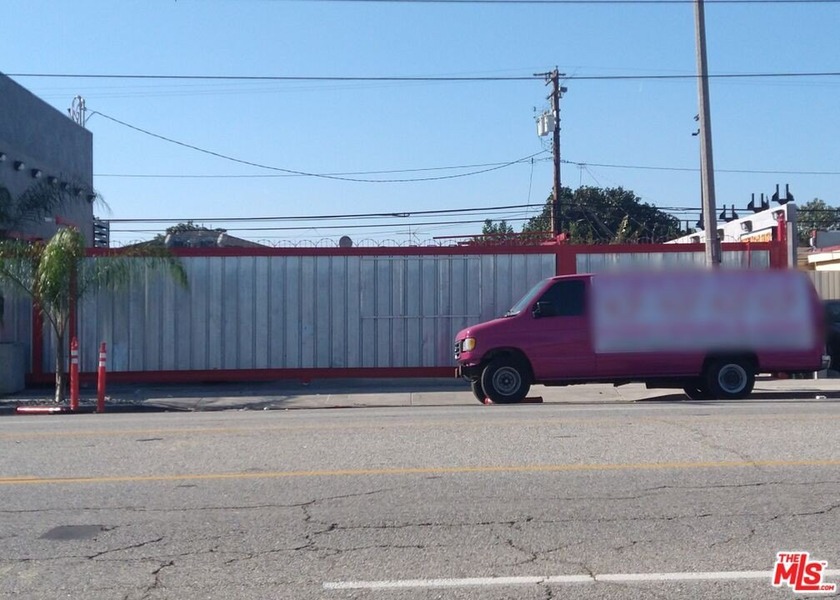 Prime mixed-use vacant land in a high-traffic North Long Beach - Beach Lot for sale in Long Beach, California on Beachhouse.com