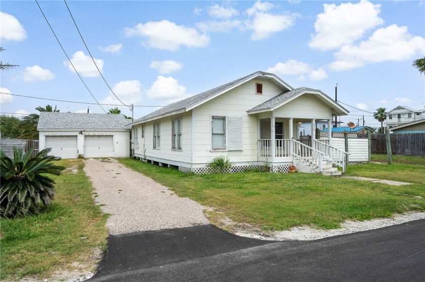 Discover this prime investment property located in the heart of - Beach Home for sale in Port Aransas, Texas on Beachhouse.com