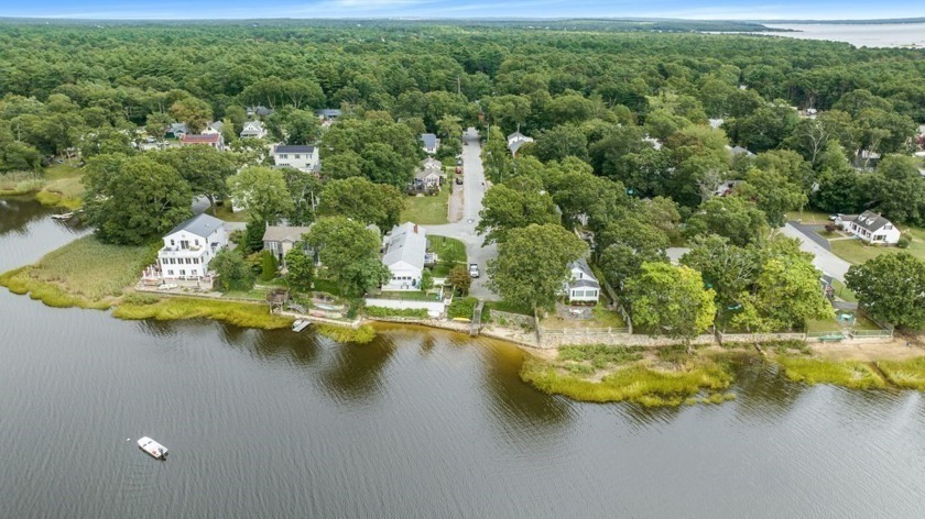 BUYERS WITH AN ATTENTION TO DETAIL YOU'LL LOVE THE QUALITY OF - Beach Home for sale in Wareham, Massachusetts on Beachhouse.com