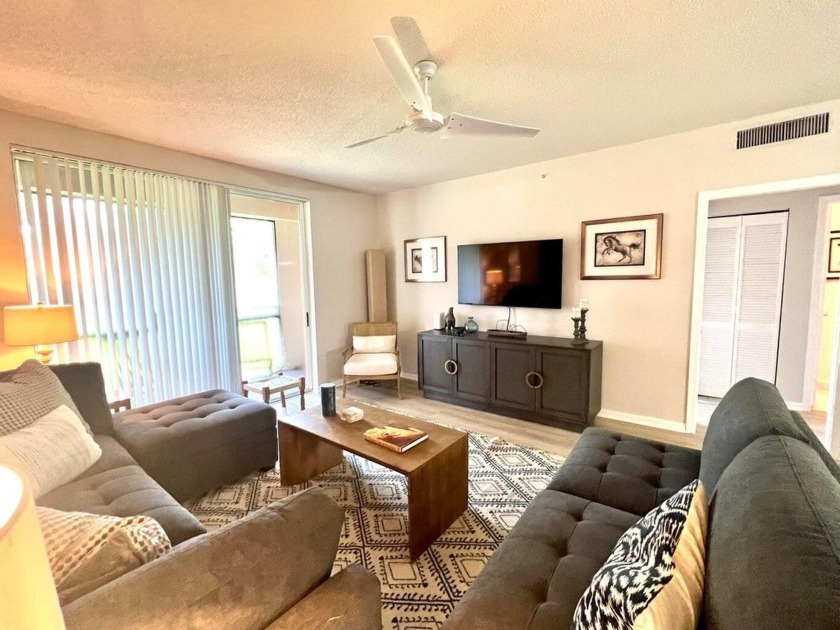 Exquisite 2 bedroom 2 bathroom apartment in Saint Andrews at the - Beach Condo for sale in Wellington, Florida on Beachhouse.com