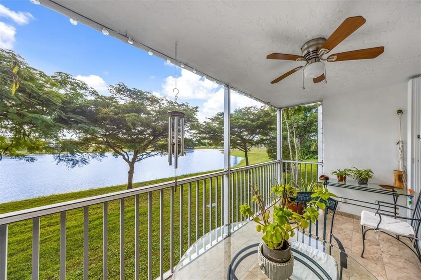 Very clear 2 bedrooms & 2 bath apt second floor, with - Beach Condo for sale in Pompano Beach, Florida on Beachhouse.com