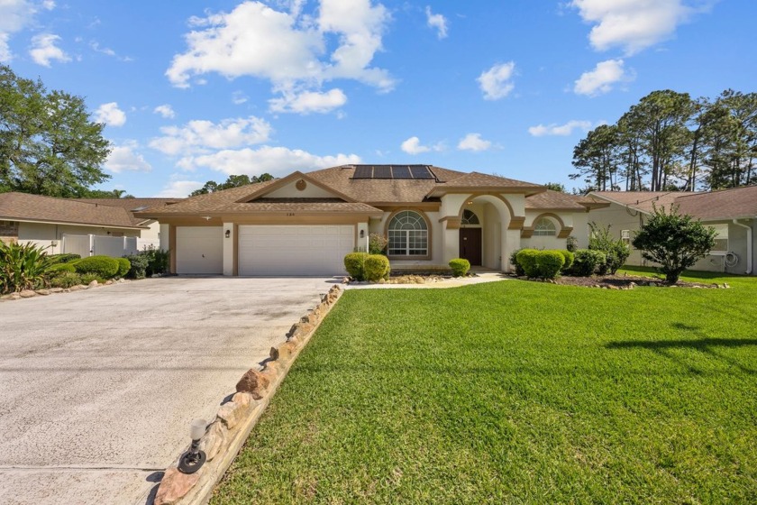 Stunning 3 Bedroom,2 Bath Home Pool. Welcome To Your Dream Home - Beach Home for sale in Palm Coast, Florida on Beachhouse.com