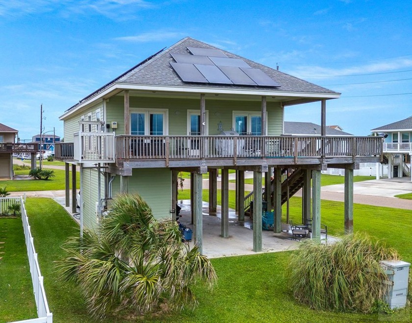 Experience coastal luxury in this stunning 3-bed, 2-bath, 1 - Beach Home for sale in Galveston, Texas on Beachhouse.com