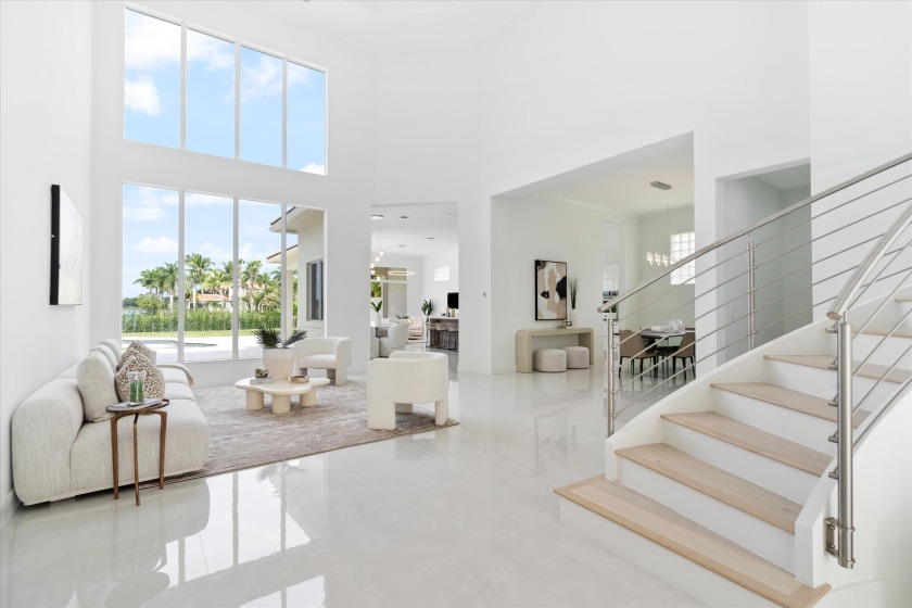 Exceptional and recently updated, this modern and luminous - Beach Home for sale in West Palm Beach, Florida on Beachhouse.com