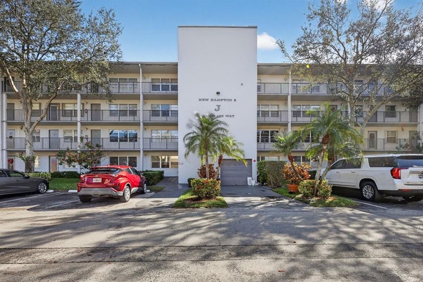 Beautifully Maintained Corner Unit in New Hampton at Century - Beach Condo for sale in Hollywood, Florida on Beachhouse.com