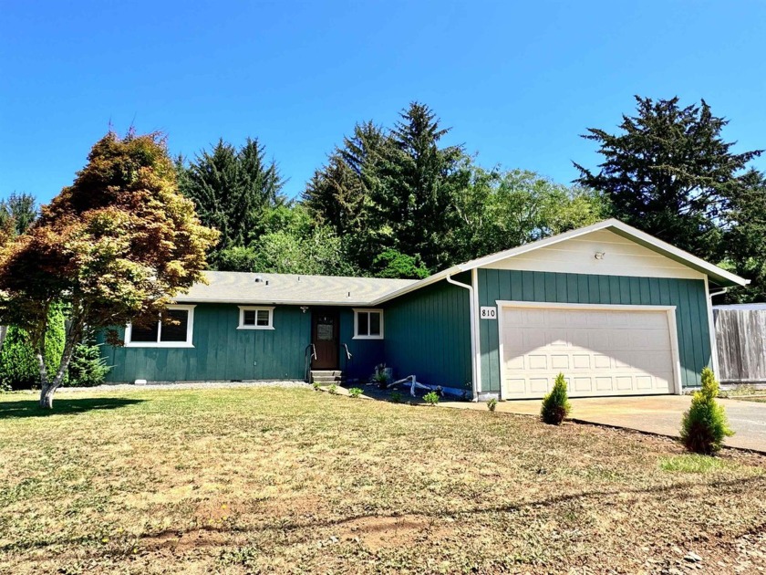 Welcome to 810 Vipond Drive, a move-in ready 4-bedroom - Beach Home for sale in Crescent City, California on Beachhouse.com