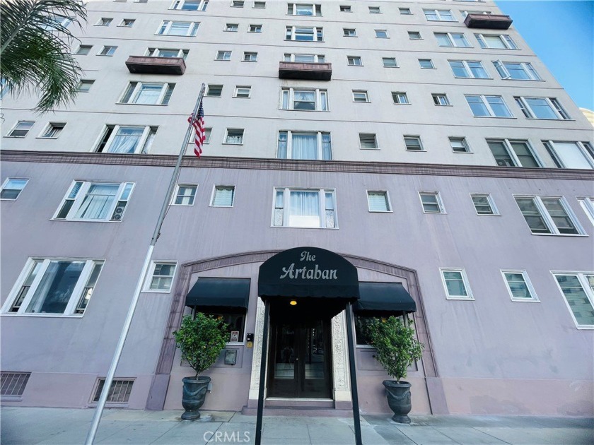 Historical Art Deco Building. Double elevators with manual - Beach Condo for sale in Long Beach, California on Beachhouse.com