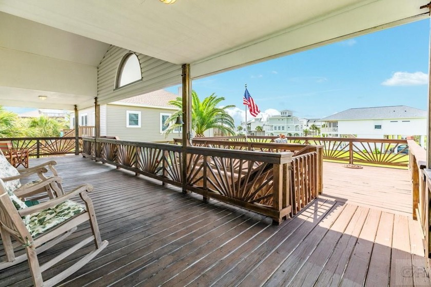 Beautifully well-maintained home with unobstructed Gulf views - Beach Home for sale in Galveston, Texas on Beachhouse.com