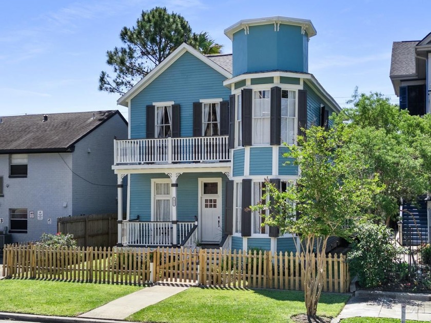 Step into history with this beautifully restored 1886 Victorian - Beach Home for sale in Galveston, Texas on Beachhouse.com