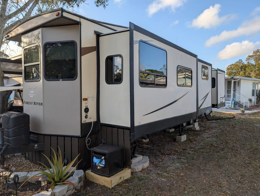 Motivated Seller!    Modern Oasis in Manatee RV Park - Fully - Beach Home for sale in Ruskin, Florida on Beachhouse.com