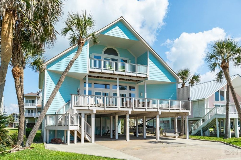 Location is everything and this beachside house is better than - Beach Home for sale in Galveston, Texas on Beachhouse.com