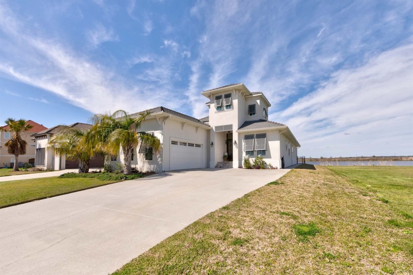 Beautiful, open and airy, 4 year old home with 4 bedrooms 3 - Beach Home for sale in Slidell, Louisiana on Beachhouse.com