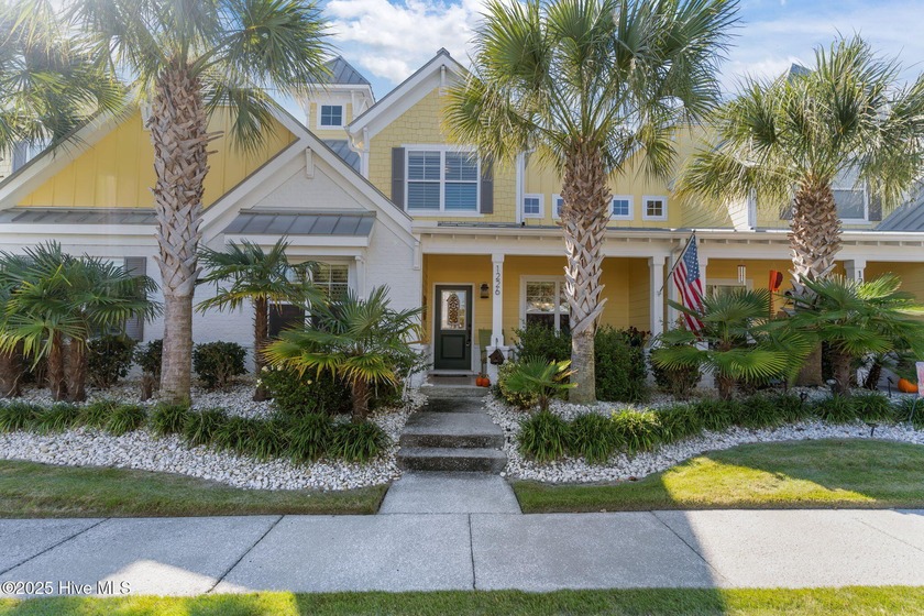 This former Model Townhome in Kingfish Bay offers amazing - Beach Townhome/Townhouse for sale in Calabash, North Carolina on Beachhouse.com