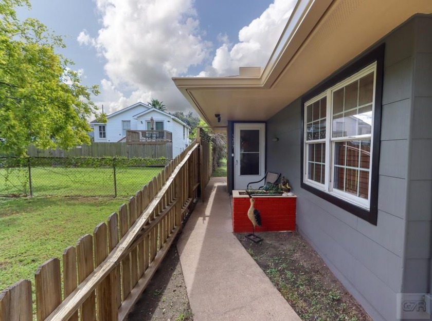 This totally renovated and turnkey furnished home has everything - Beach Home for sale in Galveston, Texas on Beachhouse.com