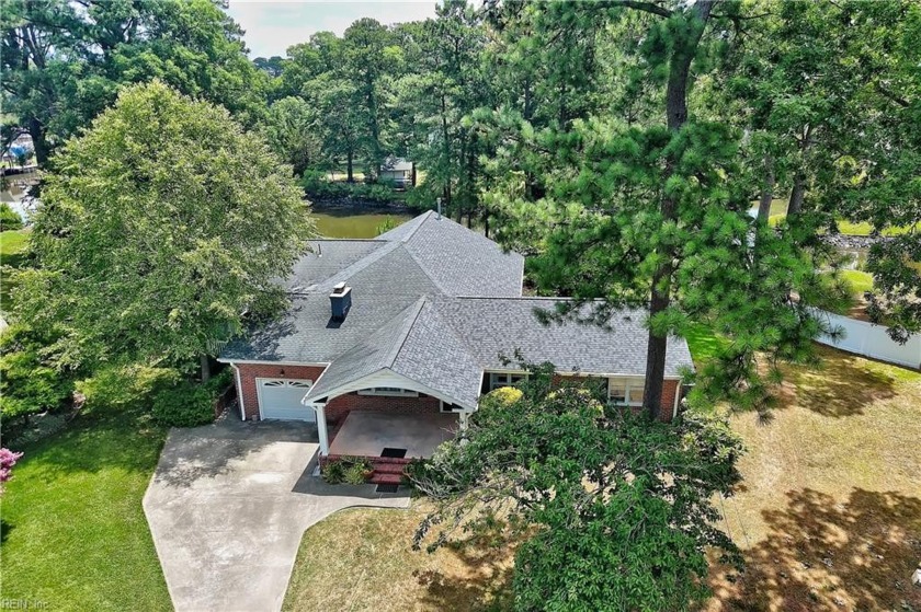 Stunning updated ranch on a half acre lot with 269 feet of - Beach Home for sale in Chesapeake, Virginia on Beachhouse.com