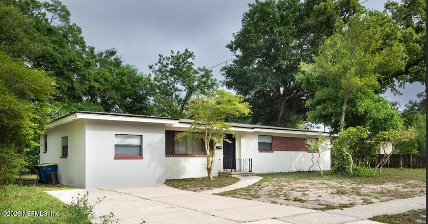 Welcome to this charming and completely remodeled 4 Bedroom/ 2 - Beach Home for sale in Jacksonville, Florida on Beachhouse.com