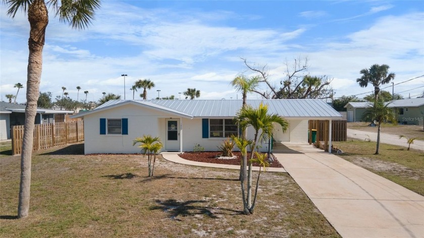 OFFICIAL LISTING AGENT - LESLIE BROWN PA (click my name on the - Beach Home for sale in Englewood, Florida on Beachhouse.com
