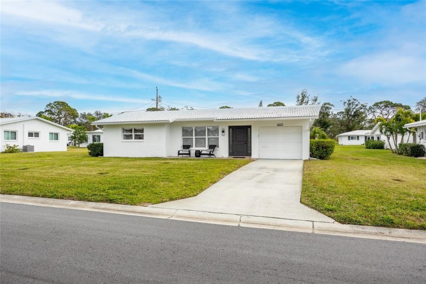 Florida Living at Its Finest! 

Welcome to your dream retreat in - Beach Home for sale in Seminole, Florida on Beachhouse.com