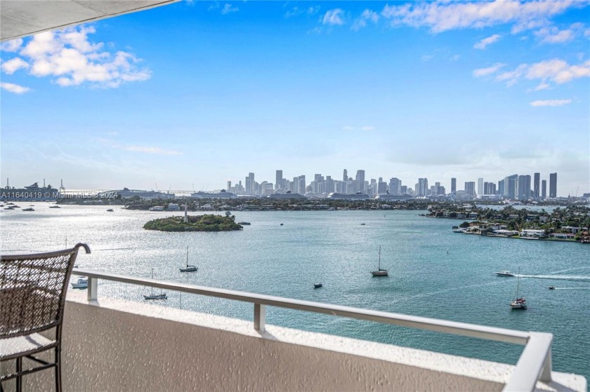 Supersized one bedroom with a view and 2 full bathrooms.  And - Beach Condo for sale in Miami Beach, Florida on Beachhouse.com