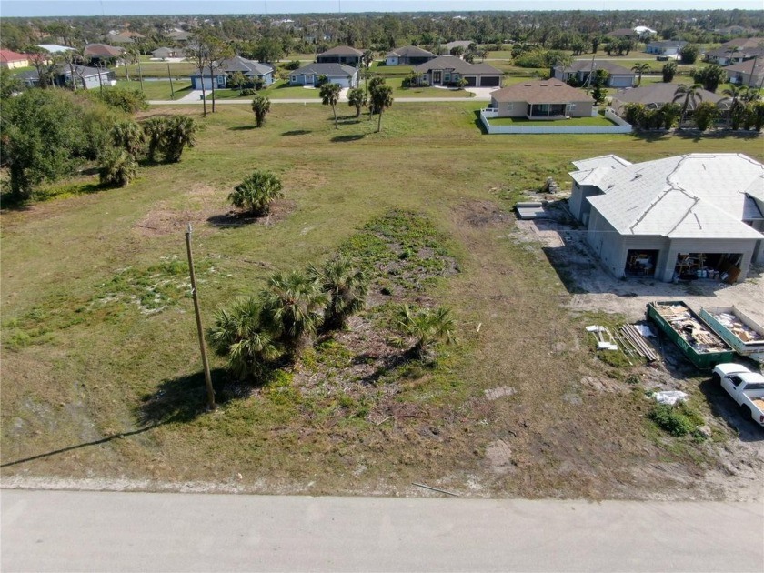 Discover the perfect spot to build your dream home in the Pine - Beach Lot for sale in Rotonda West, Florida on Beachhouse.com