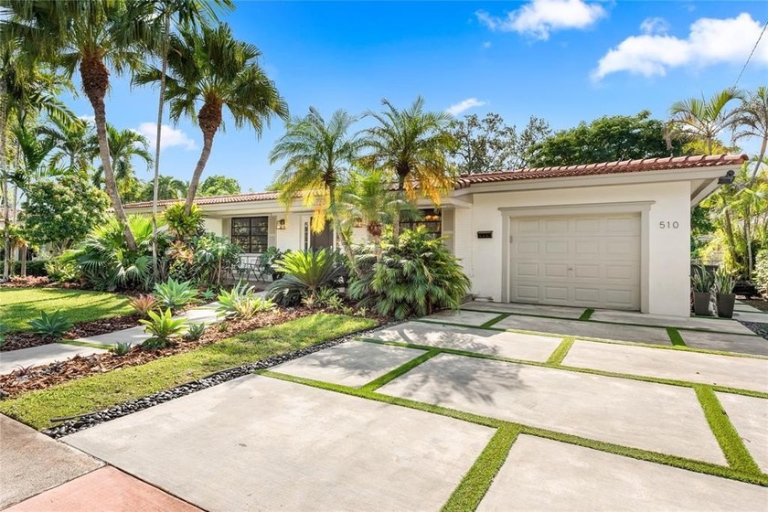 Situated on an almost 10,000 SF lot, this 4 bedroom, 3 bathroom - Beach Home for sale in Coral Gables, Florida on Beachhouse.com