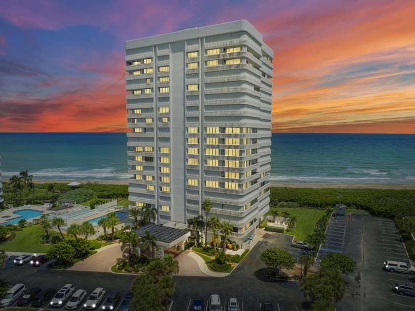 RARE OPPORTUNITY TO PURCHASE CORNER PENTHOUSE UNIT! Spacious - Beach Condo for sale in Jensen Beach, Florida on Beachhouse.com