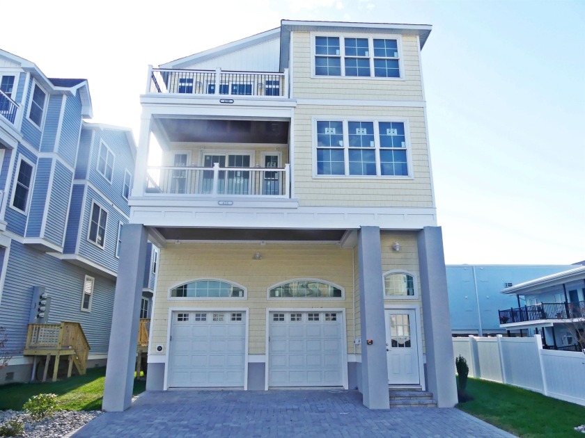 Ready for Settlement! Just Steps to the Beach and Boardwalk! - Beach Townhome/Townhouse for sale in North Wildwood, New Jersey on Beachhouse.com