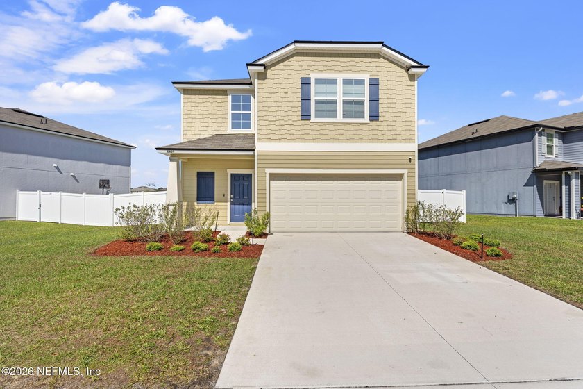 Welcome to your nearly-new dream home in Green Cove Springs! - Beach Home for sale in Green Cove Springs, Florida on Beachhouse.com