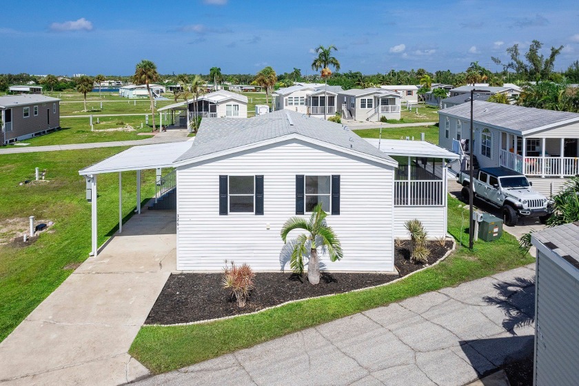 BONUS UPDATE!! This home has withstood both recent hurricanes - Beach Home for sale in Fort Myers Beach, Florida on Beachhouse.com