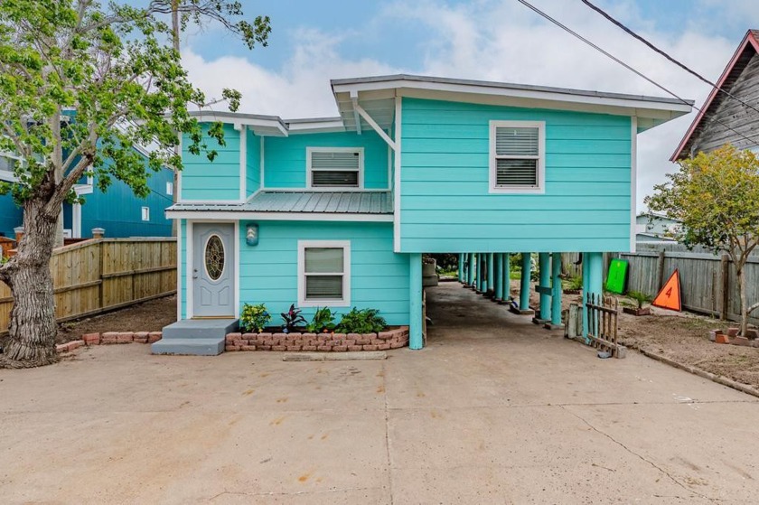 Enjoy waterfront living in this beautifully renovated stilt home - Beach Home for sale in Ingleside, Texas on Beachhouse.com