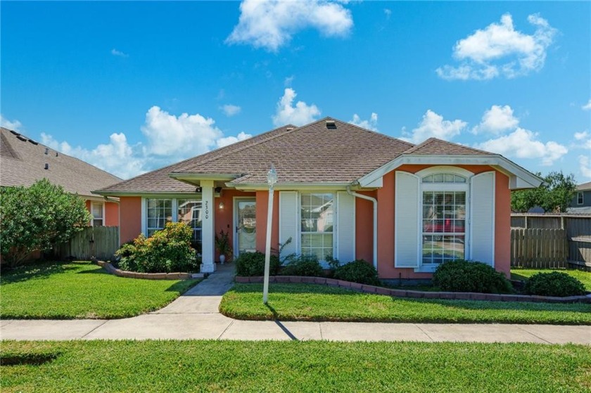Price Improvement! This move-in ready home is located in The - Beach Home for sale in Ingleside, Texas on Beachhouse.com
