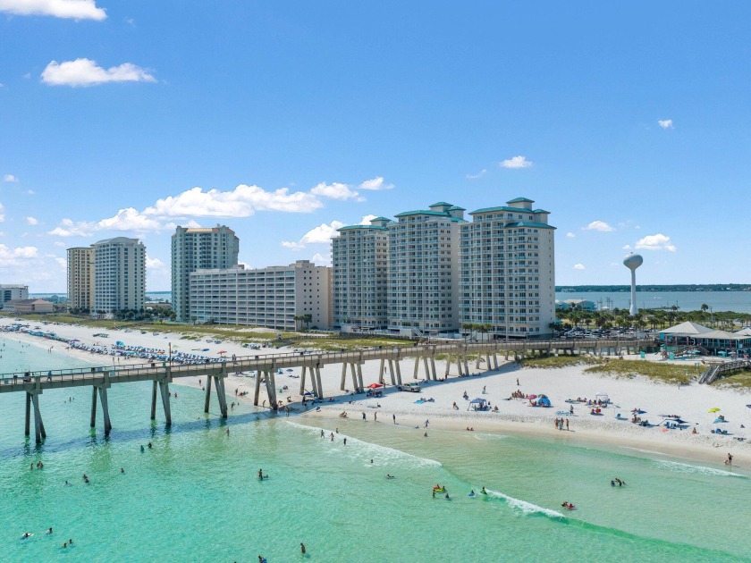This stunning condo unit, perched on the 11th floor, offers - Beach Condo for sale in Navarre, Florida on Beachhouse.com