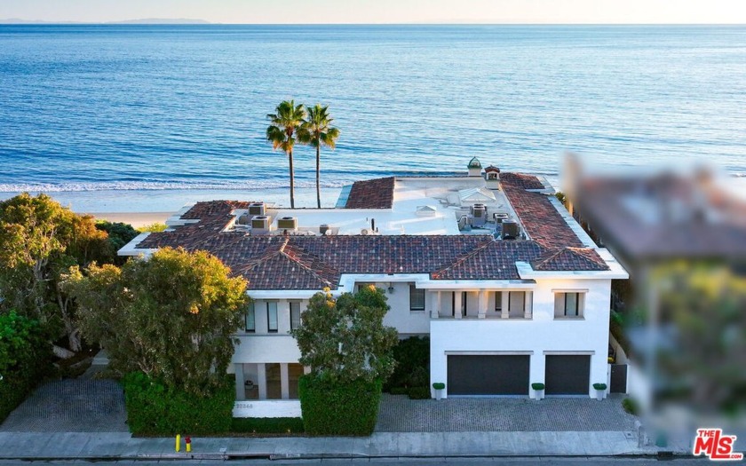 CARBON BEACH GRAND ESTATE Your Malibu dream on the best of all - Beach Home for sale in Malibu, California on Beachhouse.com