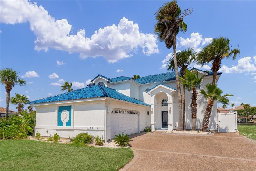 FINGERTIP WATERFRONT  COASTAL TWO STORY MAJESTIC HOUSE ON - Beach Home for sale in Corpus Christi, Texas on Beachhouse.com