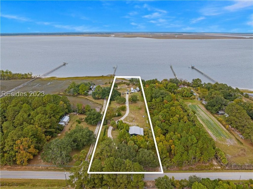 If you are looking for True Deepwater at all tides, a Private - Beach Lot for sale in Beaufort, South Carolina on Beachhouse.com