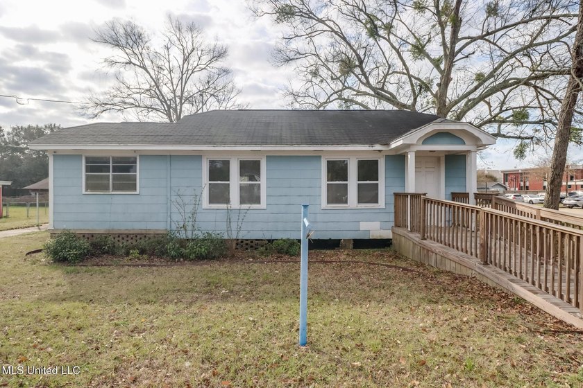 Prime downtown Long Beach opportunity! Located directly behind - Beach Commercial for sale in Long Beach, Mississippi on Beachhouse.com