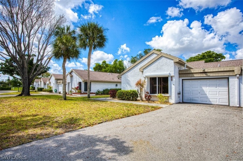 A home you can be proud to own-this move in ready 2 bedroom 2.5 - Beach Home for sale in Fort Myers, Florida on Beachhouse.com