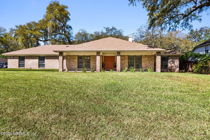 ACCEPTING BACK-UP OFFERS! Discover this charming and beautifully - Beach Home for sale in Jacksonville, Florida on Beachhouse.com