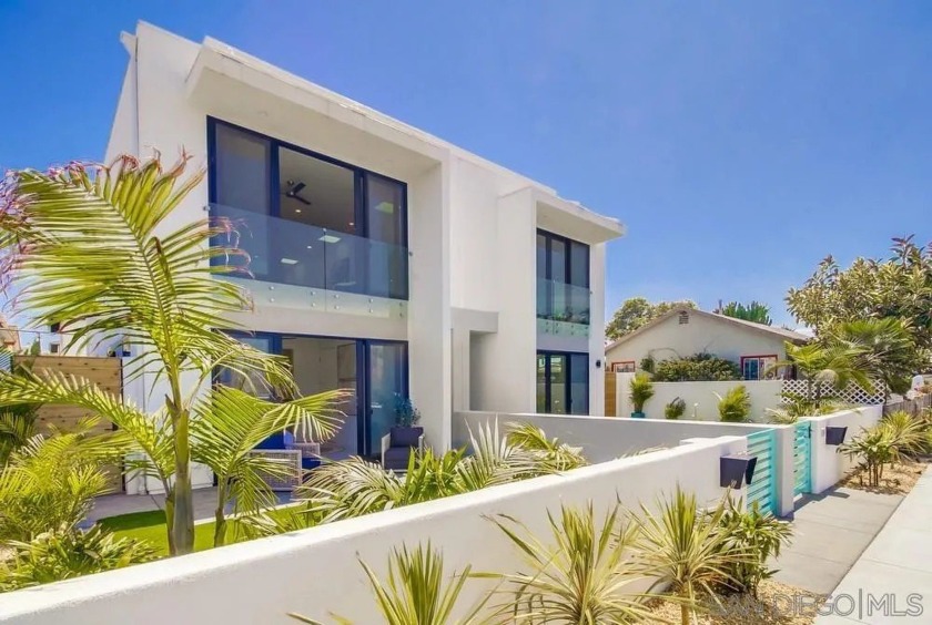 *NEW CONSTRUCTION* 3 Bedroom / 3 Bath 1789 Sq. Ft. Modern home - Beach Townhome/Townhouse for sale in Imperial Beach, California on Beachhouse.com