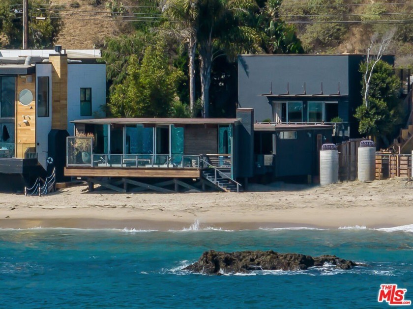 Discover coastal luxury at its finest with this exceptional - Beach Home for sale in Malibu, California on Beachhouse.com