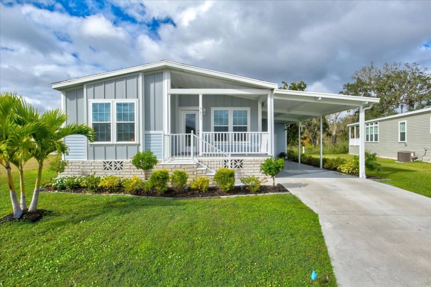 New Listing alert... WOW just WOW this home is a stunner This - Beach Home for sale in Ellenton, Florida on Beachhouse.com