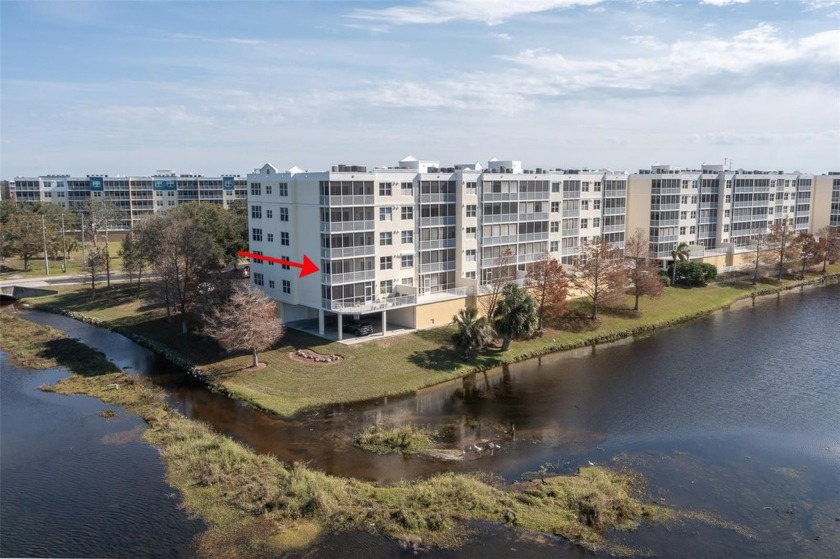 Under contract-accepting backup offers. Make your Move! Spacious - Beach Condo for sale in Largo, Florida on Beachhouse.com