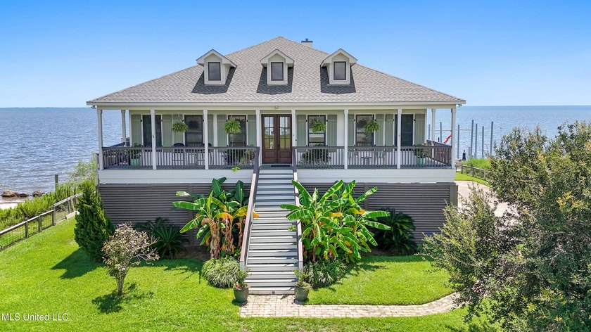 Stunning waterfront home on one of Ocean Springs' few remaining - Beach Home for sale in Ocean Springs, Mississippi on Beachhouse.com