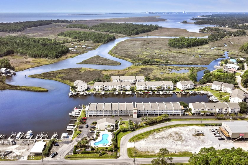 Welcome to Harbor Landing Condominiums -- where gated, coastal - Beach Condo for sale in Ocean Springs, Mississippi on Beachhouse.com
