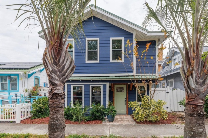 Welcome to your Modern Bungalow in Historic Uptown, where - Beach Home for sale in St. Petersburg, Florida on Beachhouse.com