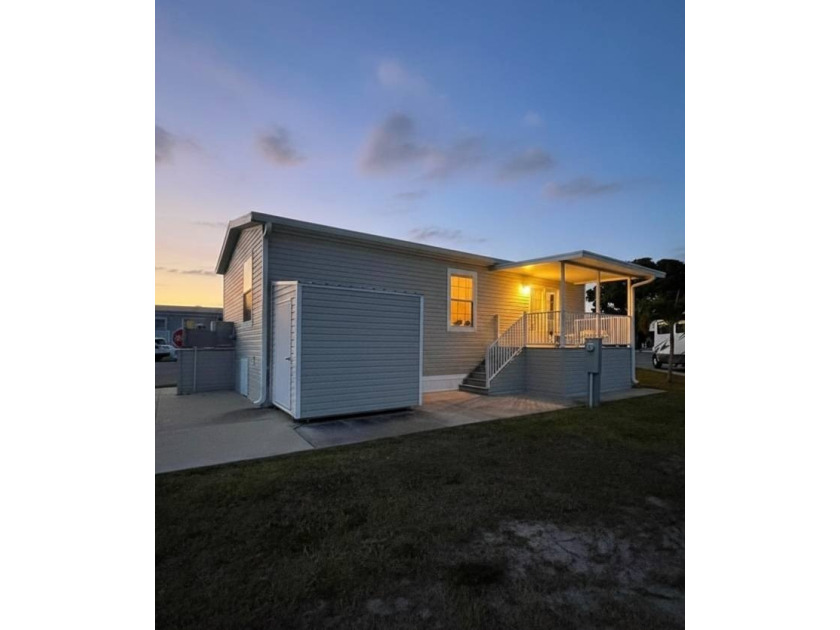 Charming 2 bed, 2 bath home offered fully furnished, featuring - Beach Home for sale in Fort Myers Beach, Florida on Beachhouse.com